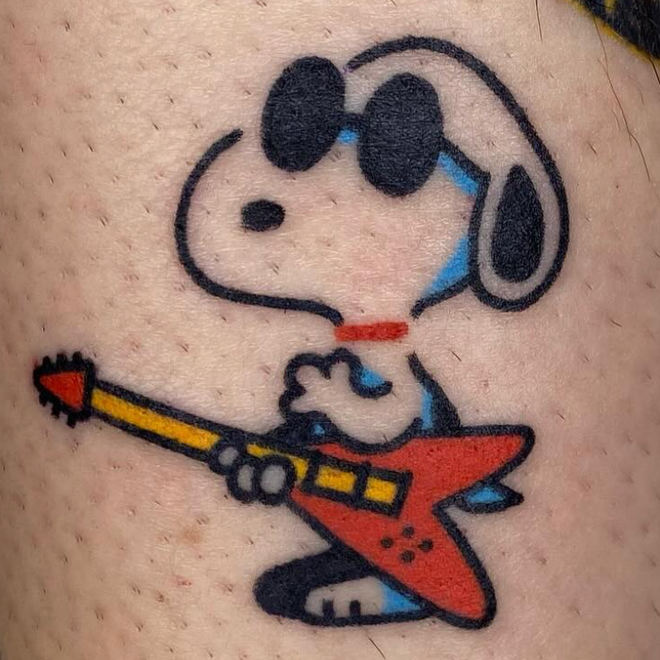 Tattoo Workshop Learning Handpoke with Moshi in Barcelona, Spain by subcultours