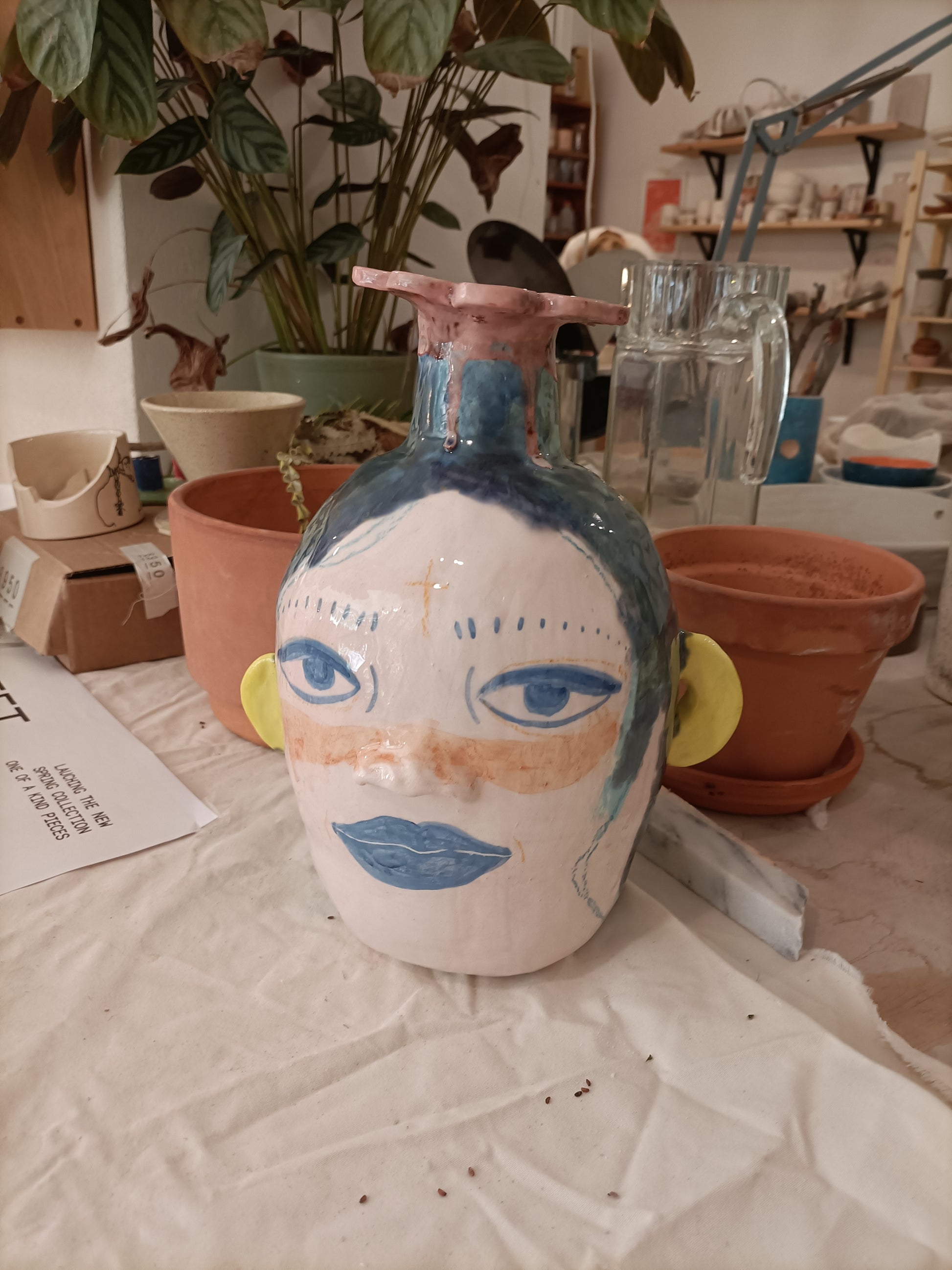Brunch and Ceramics Workshop with Julia in Lisbon, Portugal by subcultours