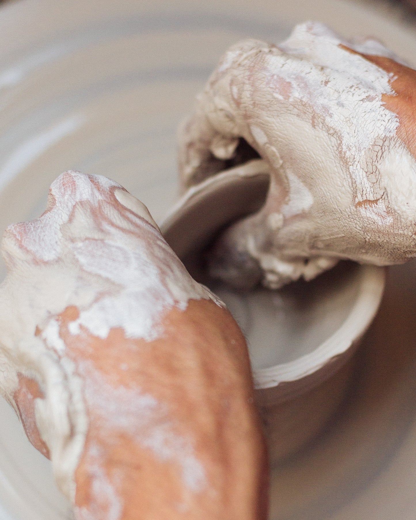 Ceramic Workshop "Full Pottery Experience" with Paula in Caldas da Rainha, Portugal, by subcultours