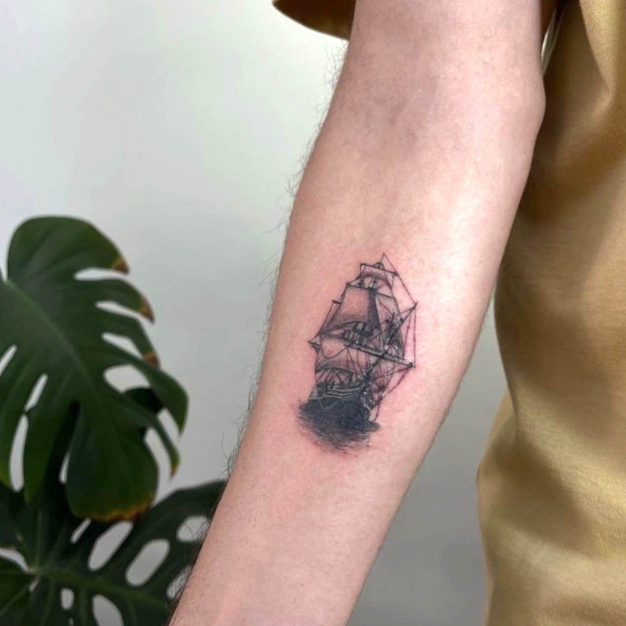 Online Tattoo Workshop "Micro-realistic Dot Work" with Macarena in Buenos Aires, Argentina by subcultours