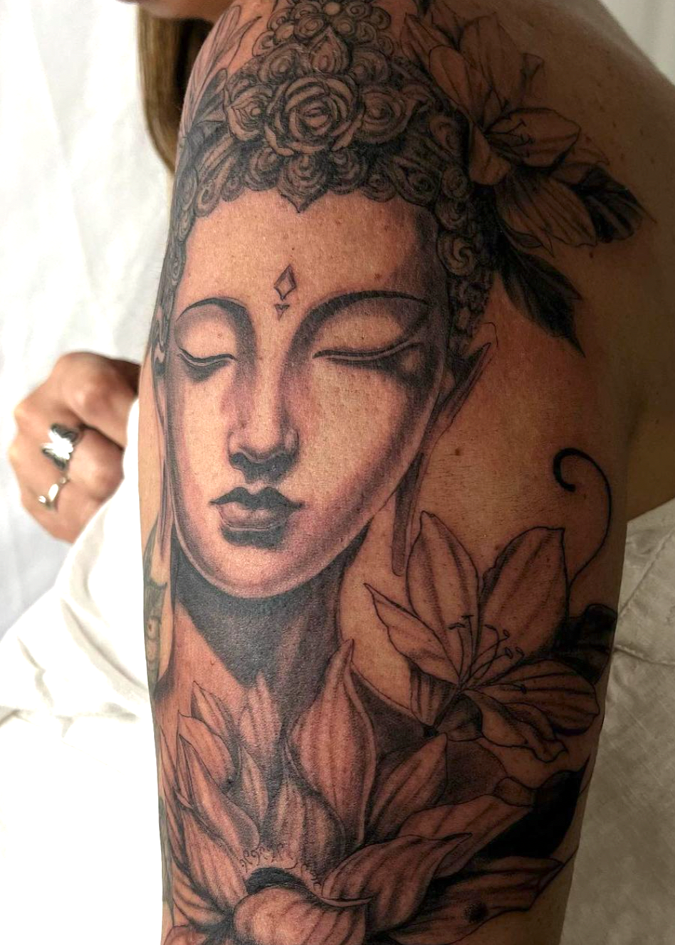 Online Tattoo Workshop "Micro-realistic Dot Work" with Macarena in Buenos Aires, Argentina by subcultours