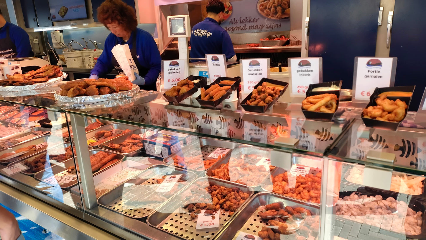 Painting Workshop "Give Yourself Permission To Art" with Charlie in Matosinhos, Portugal, by subcultours, snacks