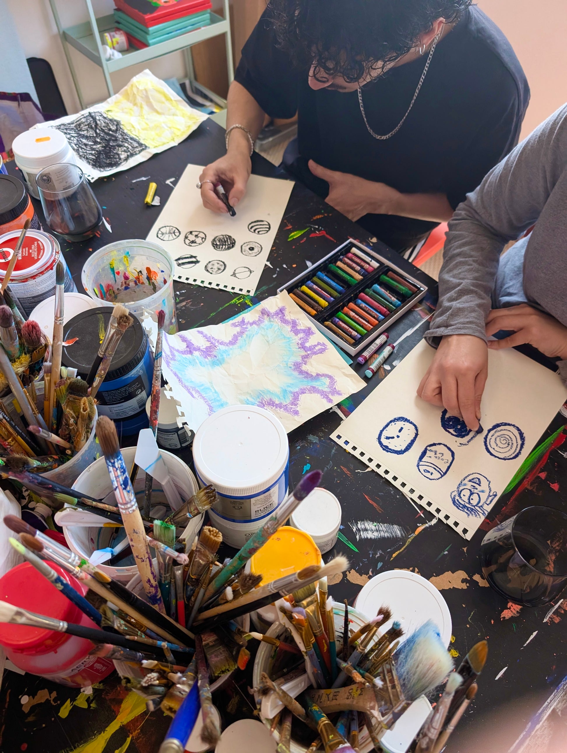 Painting Workshop "Give Yourself Permission To Art" with Charlie in Matosinhos, Portugal, by subcultours