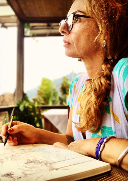 Painting Workshop "Porto’s Special Spots in Watercolors" with Joana in Porto, Portugal by subcultours