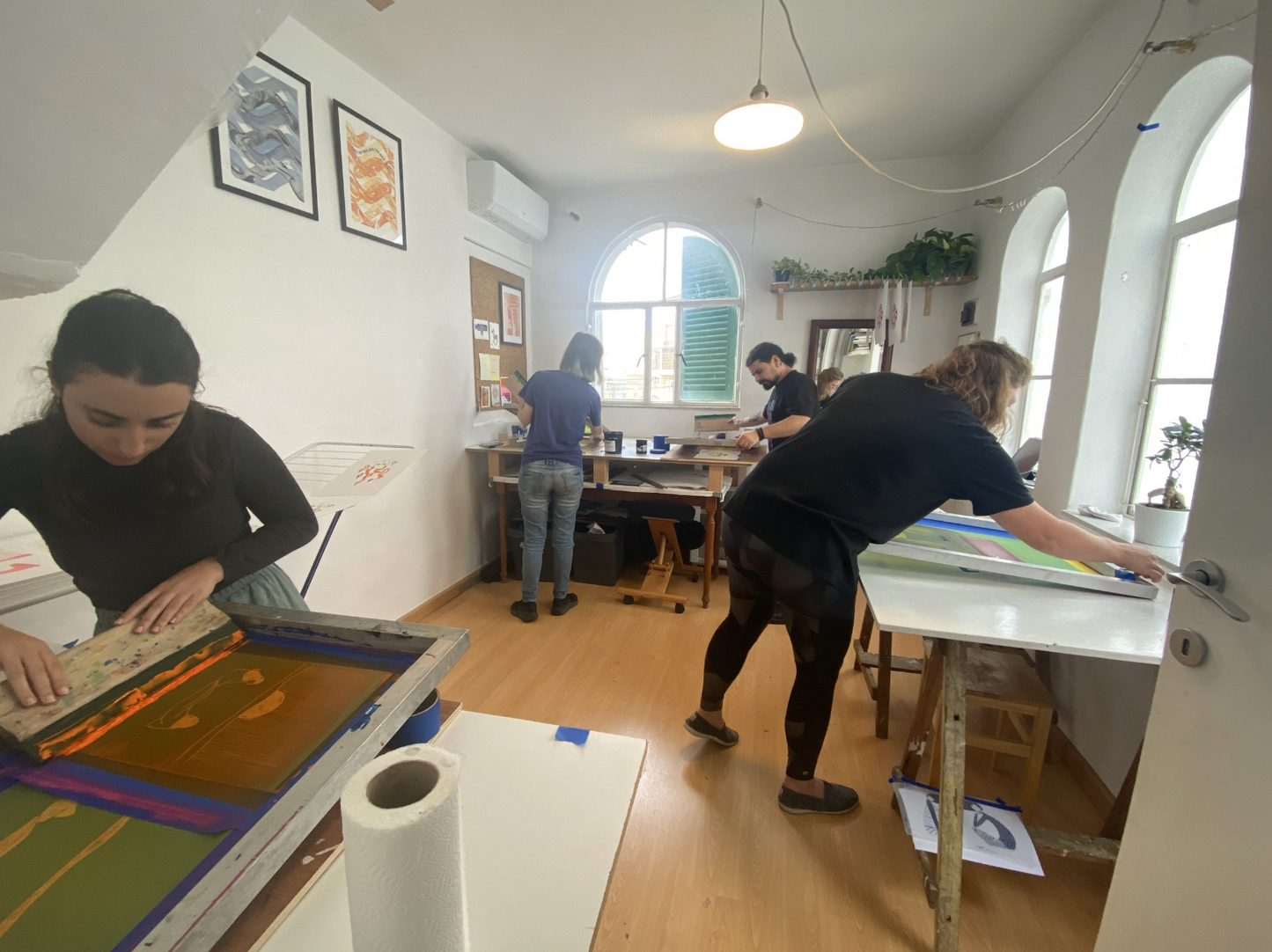 Screen Printing Workshop "Create Your Own Tote Bag" with Aprille in Tarxien, Malta by subcultours