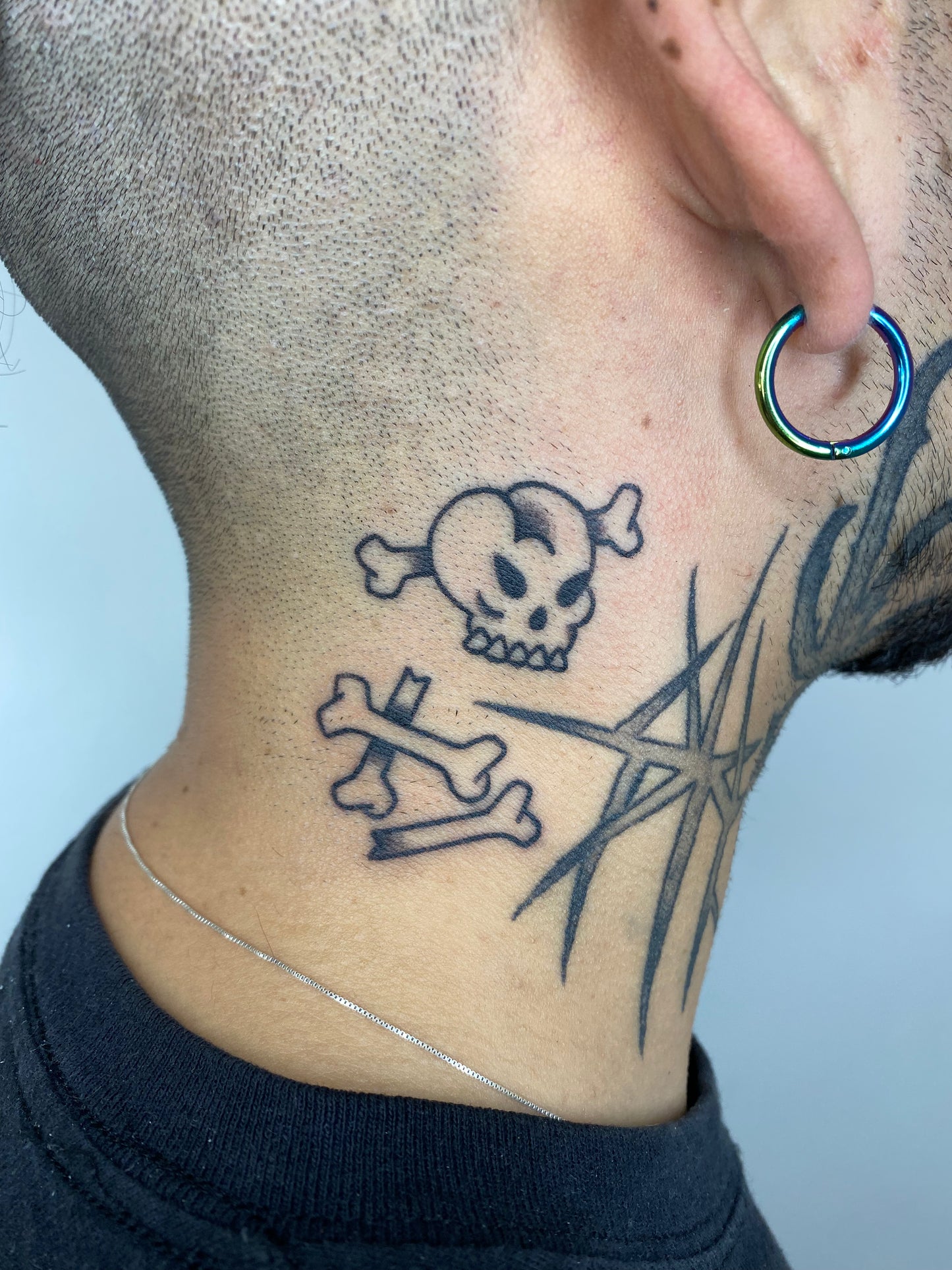 Tattoo Workshop "Learning Handpoke" with Moshi in Barcelona, Spain by subcultoursTattoo Workshop "Learning Handpoke" with Moshi in Barcelona, Spain by subcultours