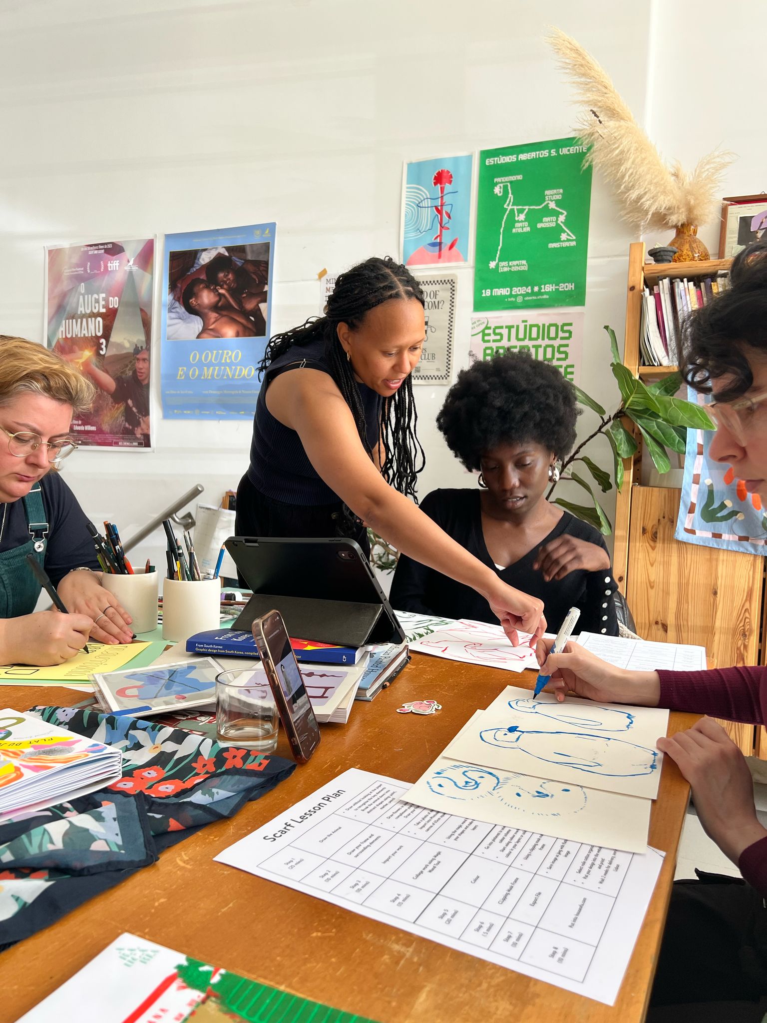 Textile Art Workshop "Create Your Own Organic Cotton Scarf" with Emma in Lisbon, Portugal, by subcultours