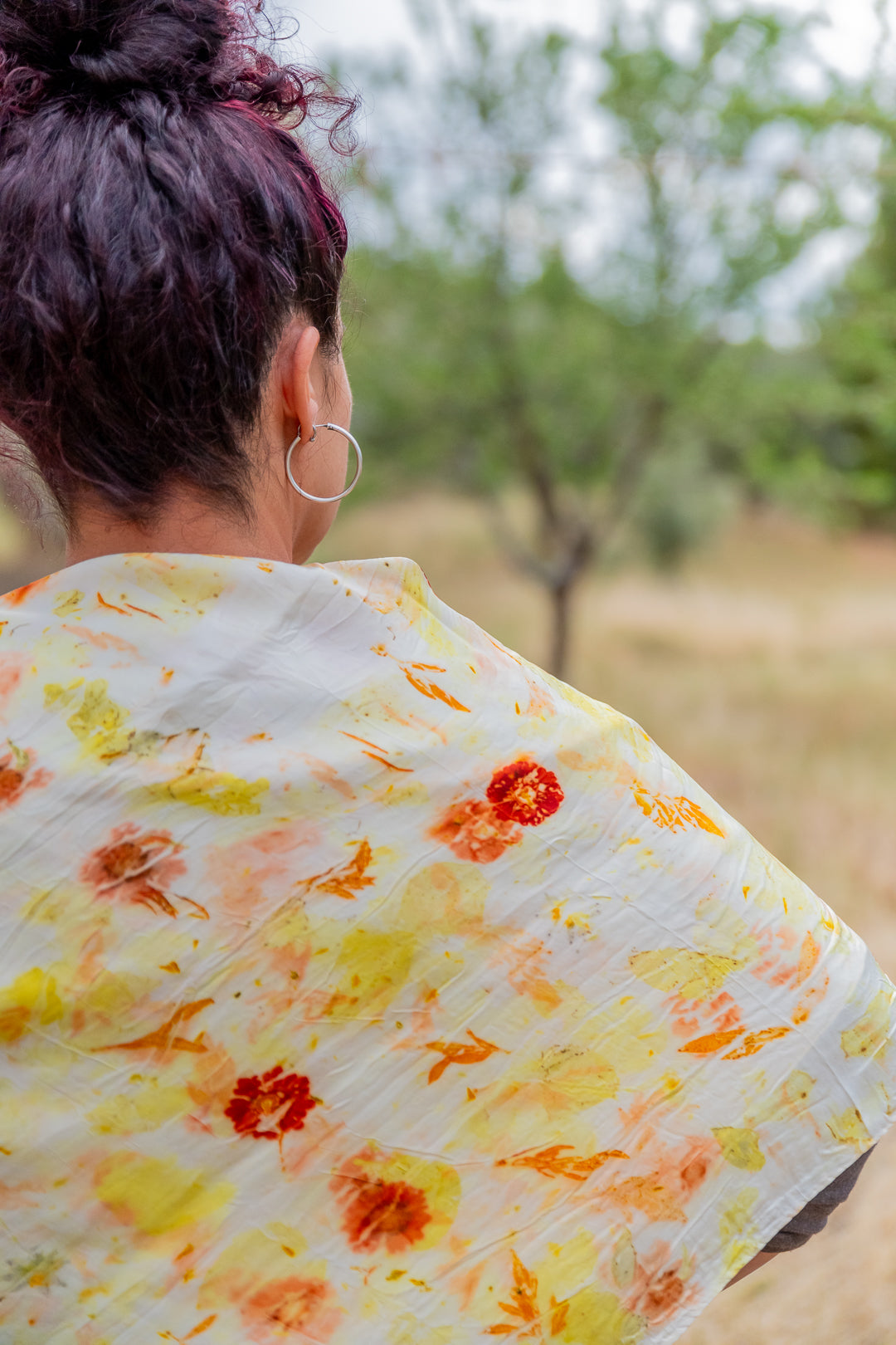 Textile Dyeing Workshop "Dye Your Own Natural Silk Scarf" with Susana in Teruel, Spain