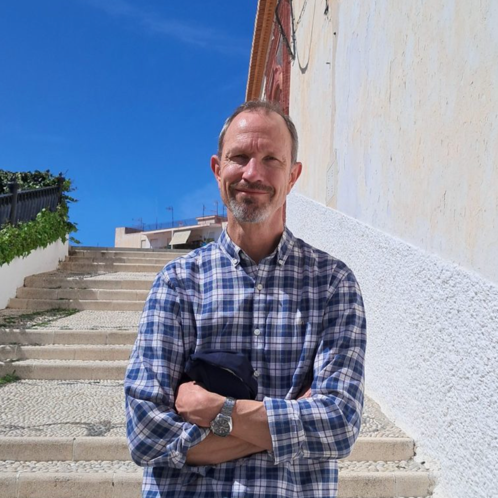 The Alhambra Painting Experience - 5-Day Art Retreat with Daniel in Granada, Spain, by subcultours