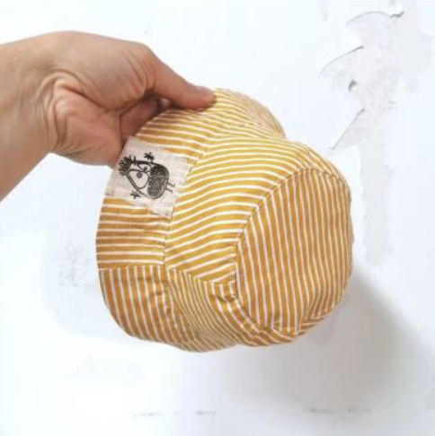 "Upcycled Reversible Bucket Hat" Workshop with Iva in Porto, Portugal