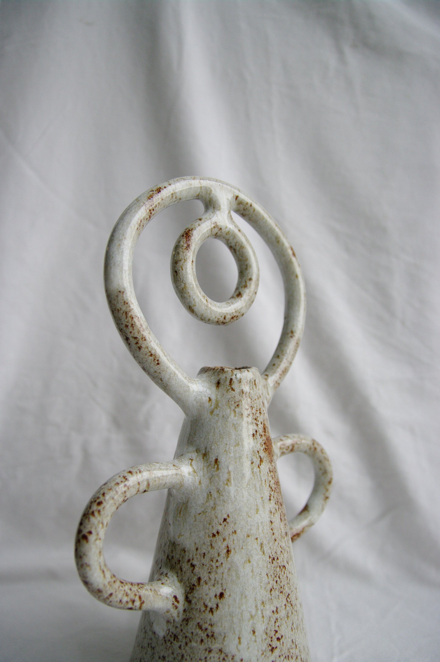 "Vase 2" Artwork by Daisy Eltenton