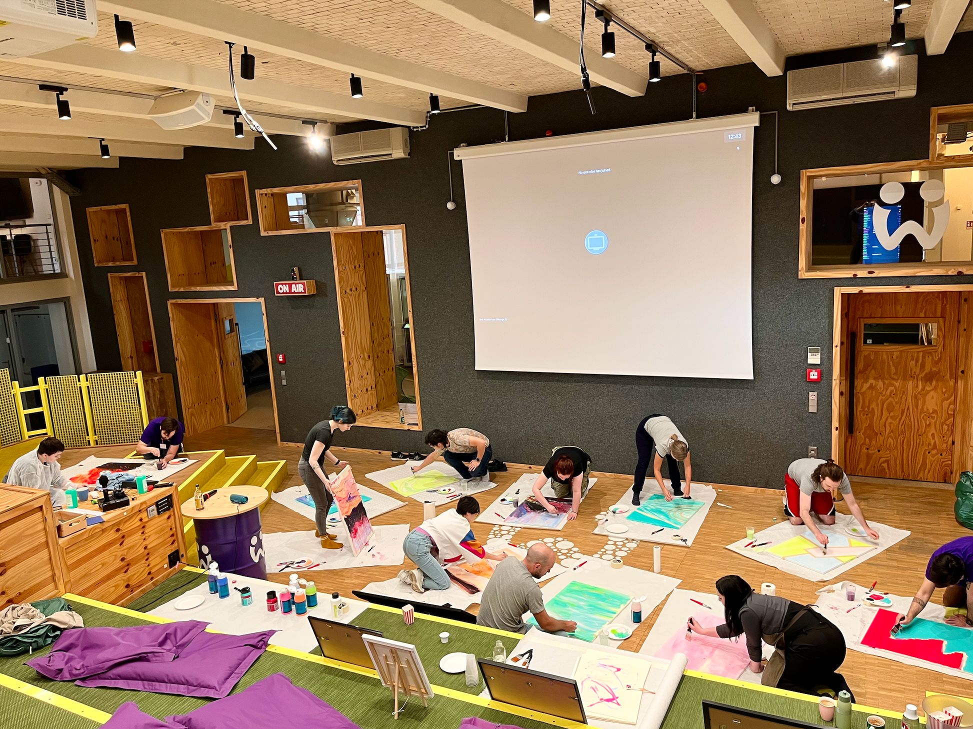 Team Building Painting Workshop "Emotional, Abstract Art" with Kat in Berlin, Germany by subcultours