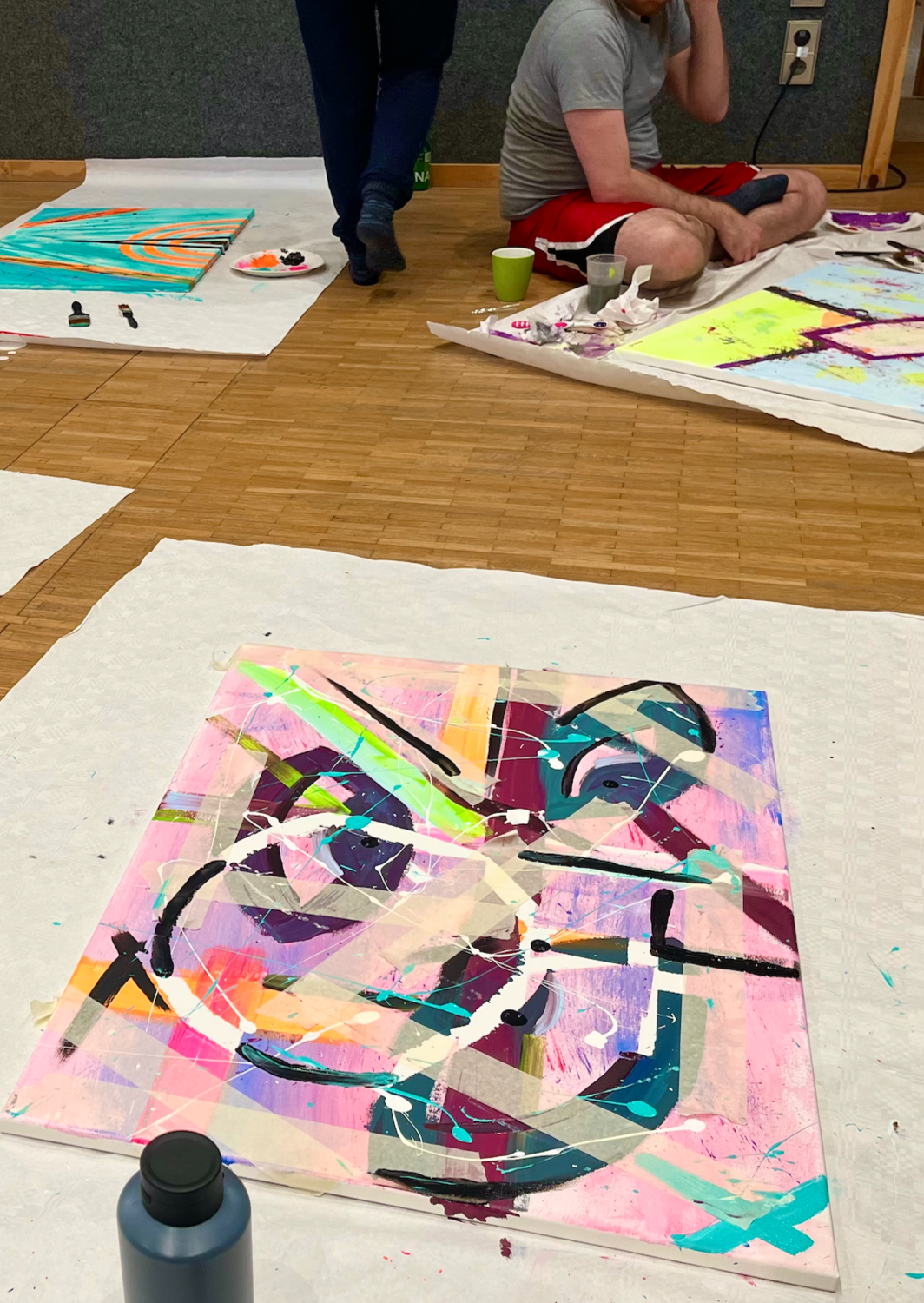 Team Building Painting Workshop "Emotional, Abstract Art" with Kat in Berlin, Germany by subcultours