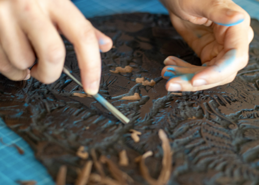 Linocut Workshop with Noémie in Plougastel-Daoulas, Brittany, France, by subcultours 18