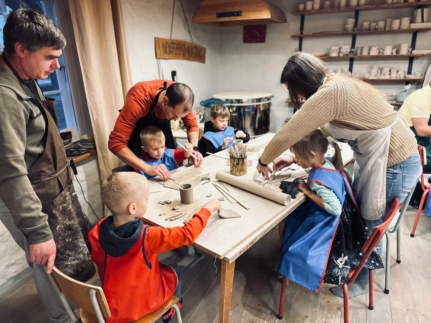 Ceramic Handbuilding Workshop with Marika and Ivika in Noarootsi Peninsula, Estonia, family creating 2, by subcultours