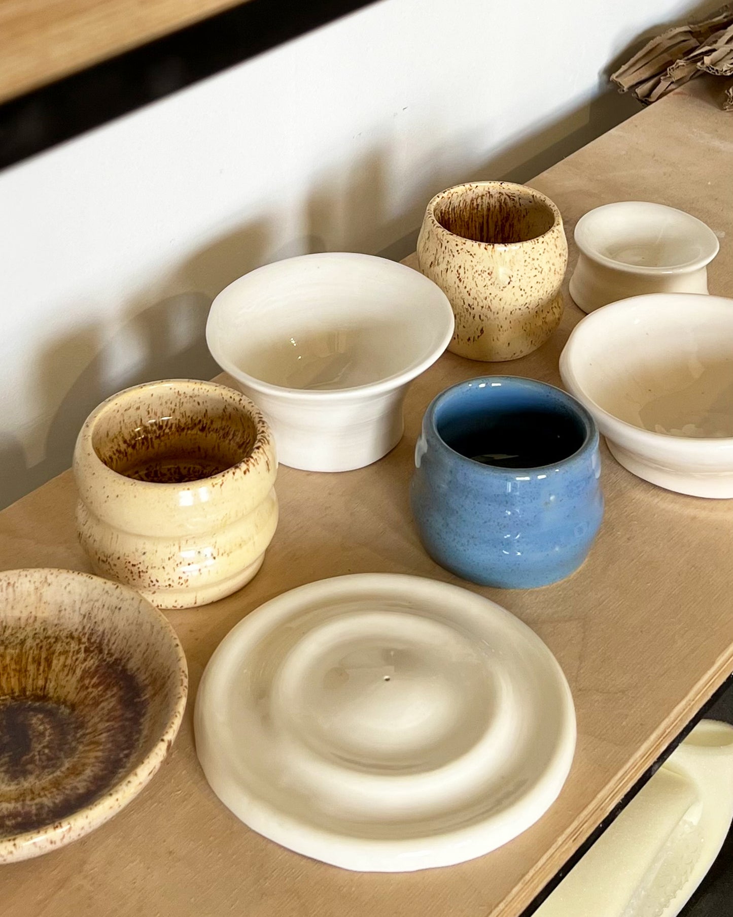 Ceramic Workshop "Full Pottery on the Wheel Experience" with Paula in Caldas da Rainha, Portugal, by subcultours