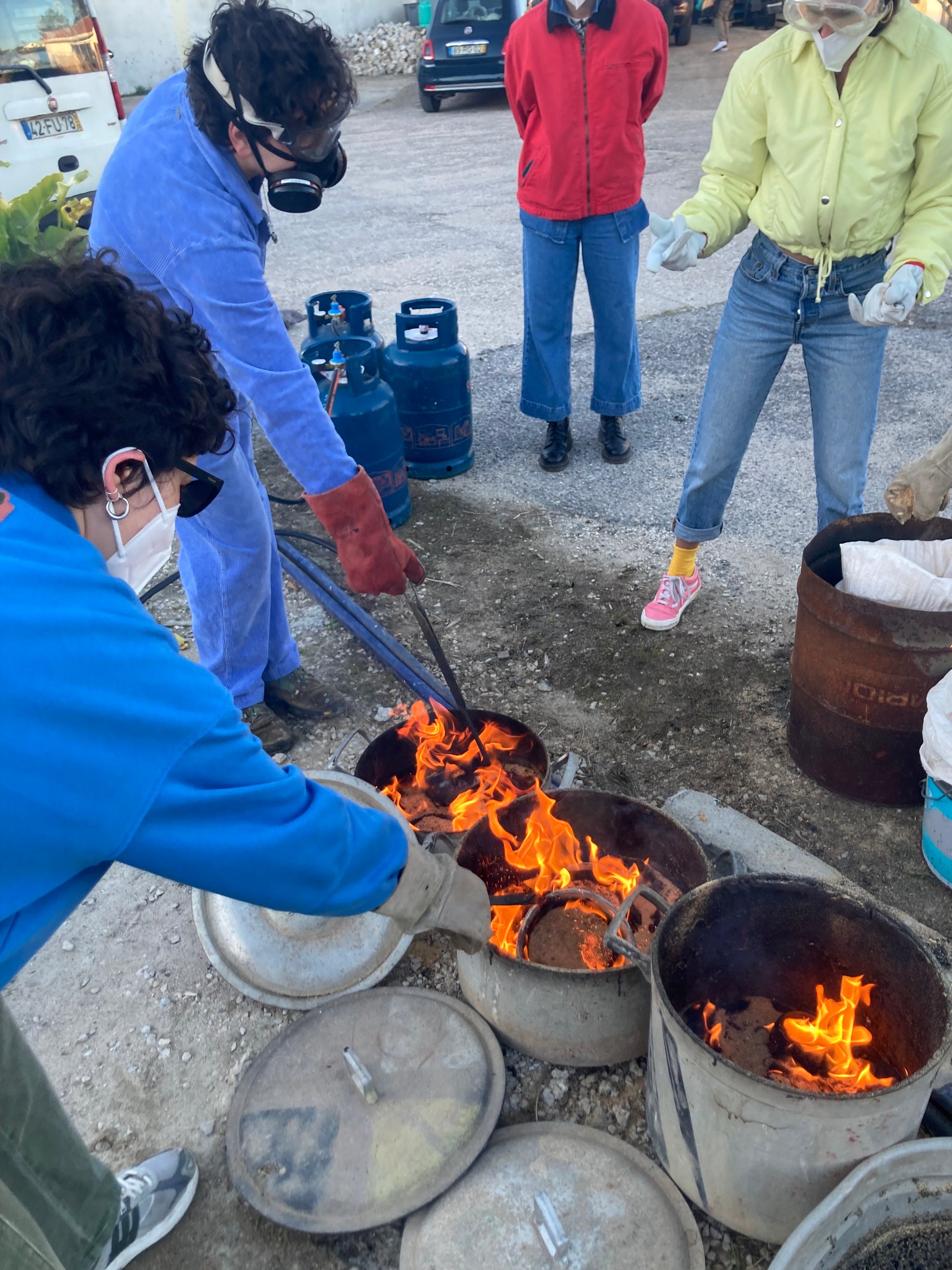 Ceramic Workshop "Raku Technique" with Chila in Ericeira, Portugal, by subcultours
