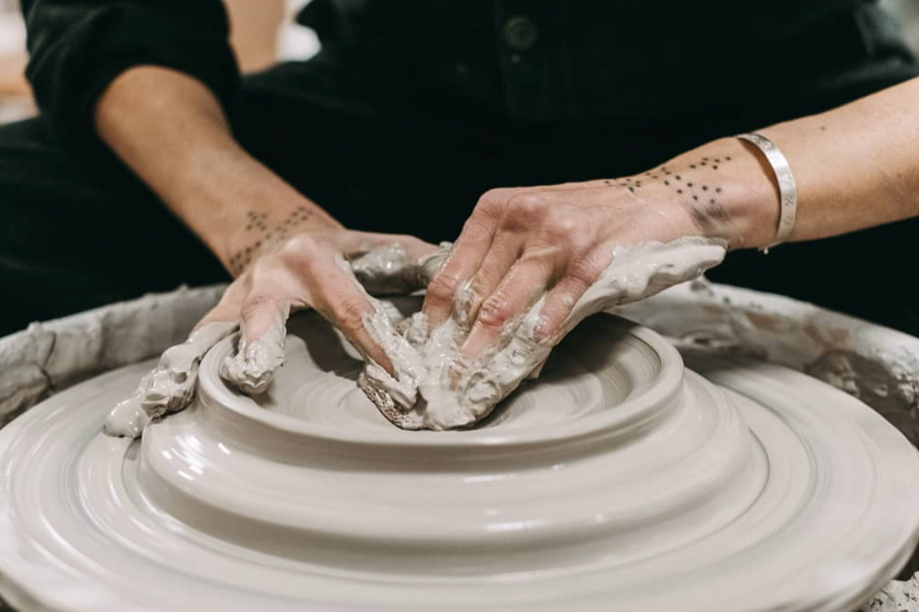 Ceramic Workshop "Tableware Set" with Miriam in Barcelona, Spain by subcultours