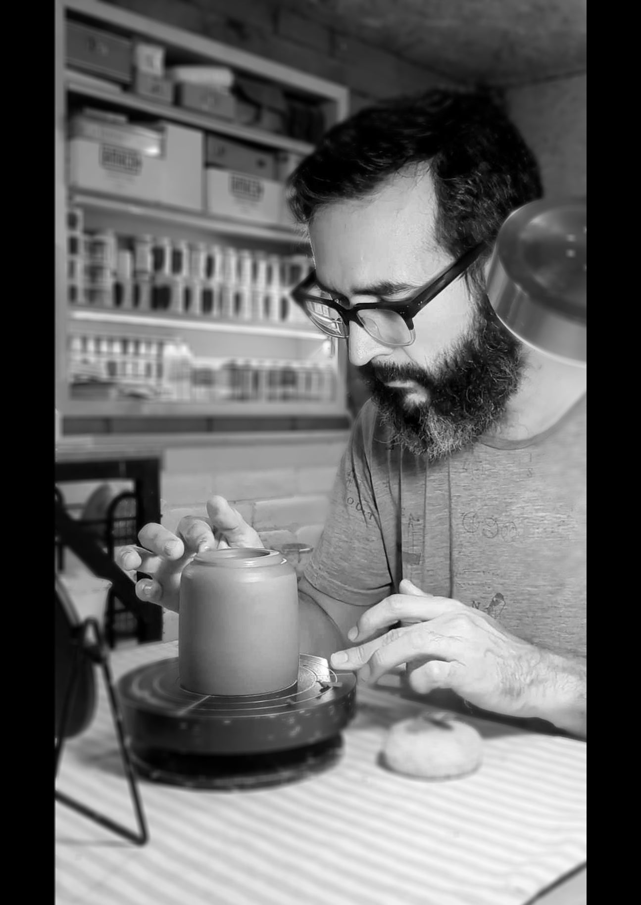 Ceramic Workshop "Throwing a Utility Object on the Pottery Wheel" with Tania and Andrés in Hermosillo, Sonora, Mexico by subcultours