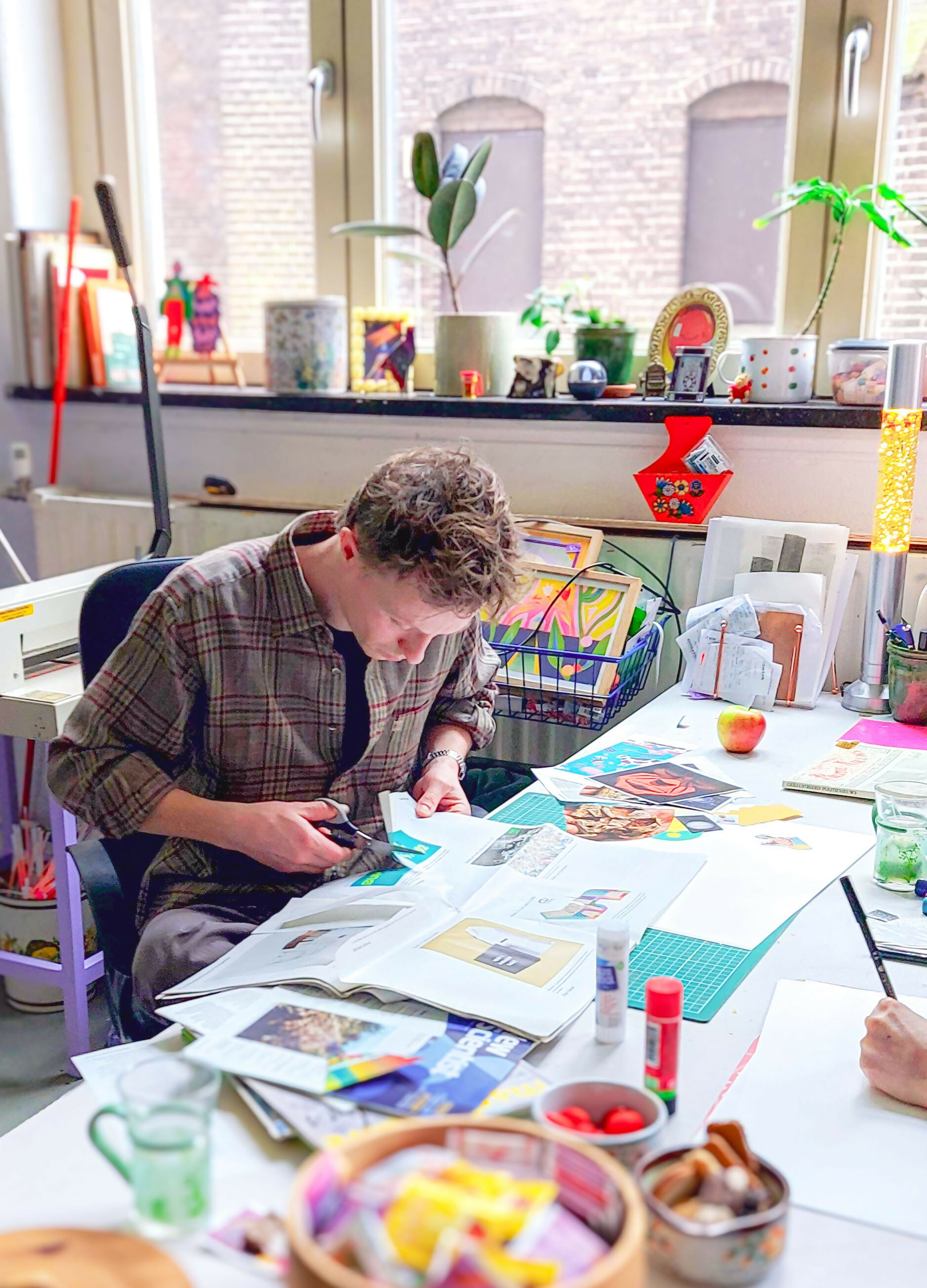 Cosy Collage Workshop with Ellis in Utrecht, The Netherlands, by subcultours, creative people 2