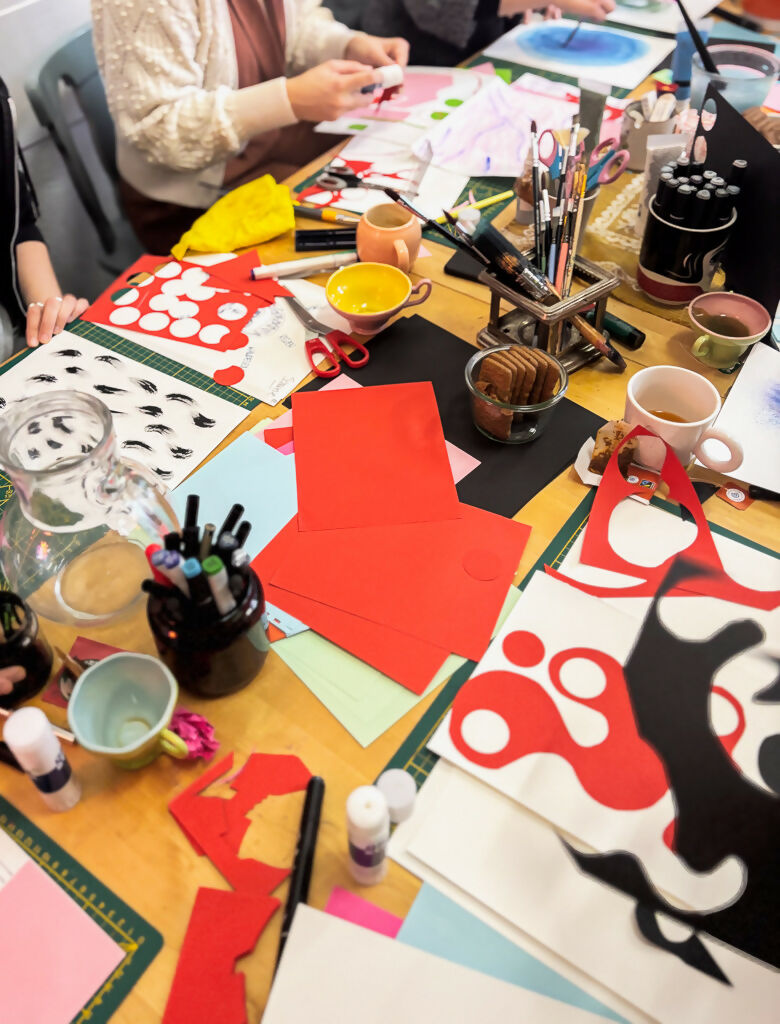 Cosy Collage Workshop with Ellis in Utrecht, The Netherlands, by subcultours, creative table