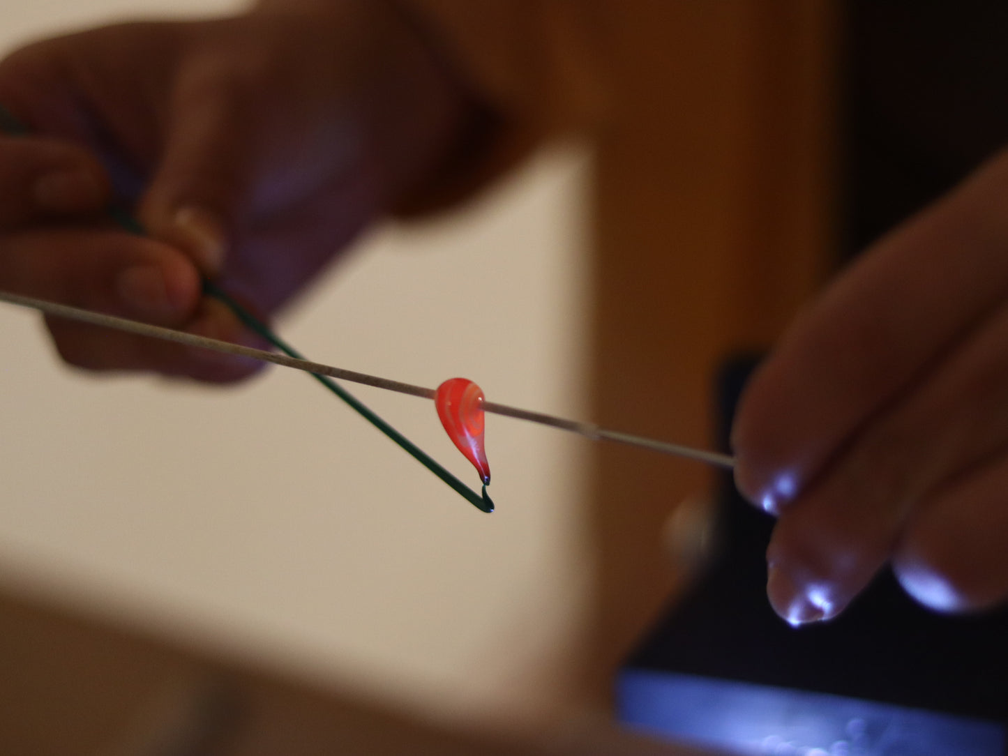 Lampworking Workshop "Create Your Own Jewelry Glass Beads" in Caldas da Rainha, Portugal, by subcultours 15