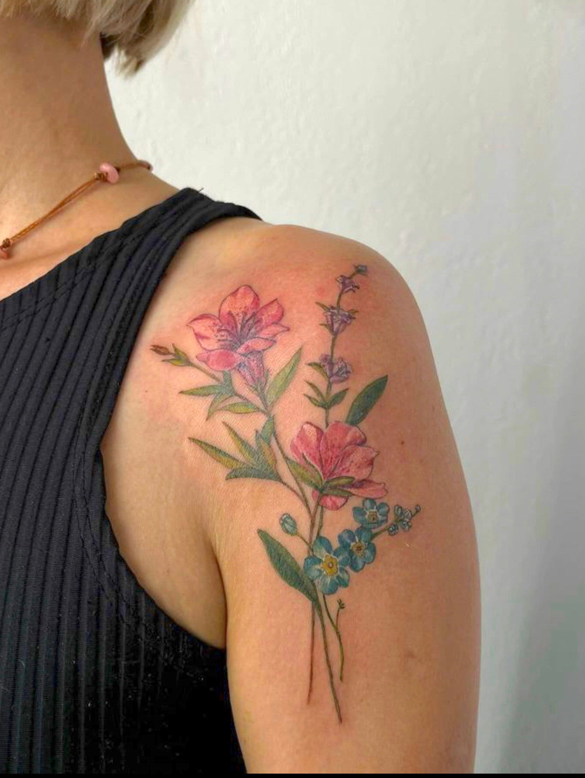 Tattoo-Workshop „Full Color Botanical“ mit Macarena in Buenos Aires, Argentinien
