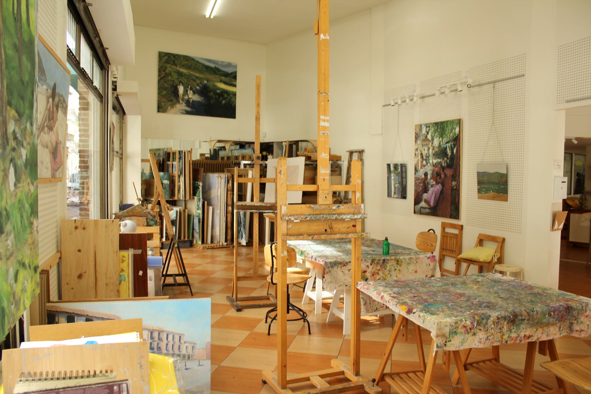 Painting Workshop "The light of Sorolla" with Álex Barros in Madrid, Spain, Painting Studio, by subcultours