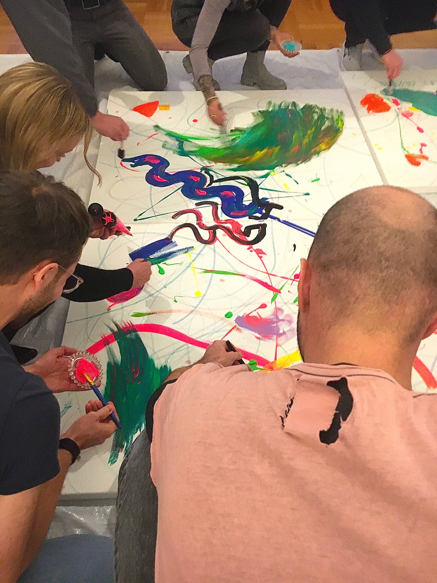 Painting Workshop in Silence for Teambuilding Events with Stefanie in Berlin, Germany by subcultours