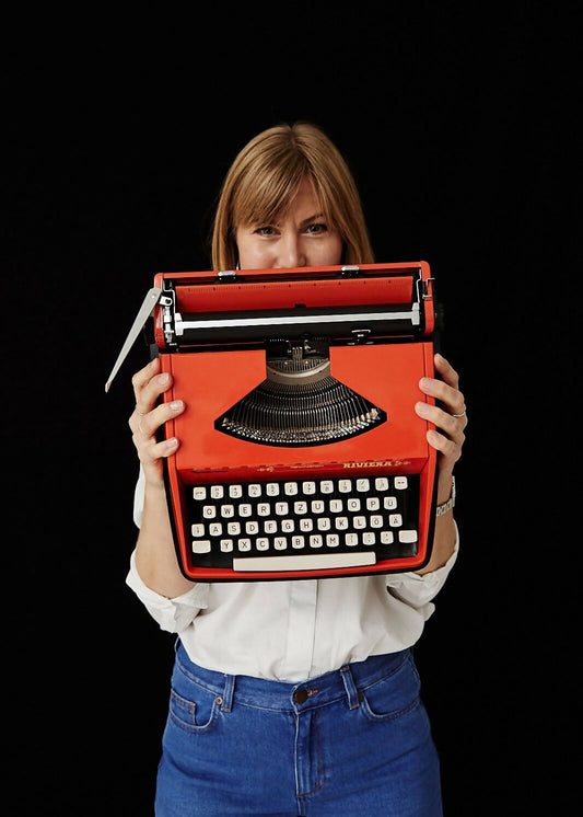 Poetry Workshop "Write Poems on Vintage Typewriters" with Sabine in Munich, Germany, by subcultours