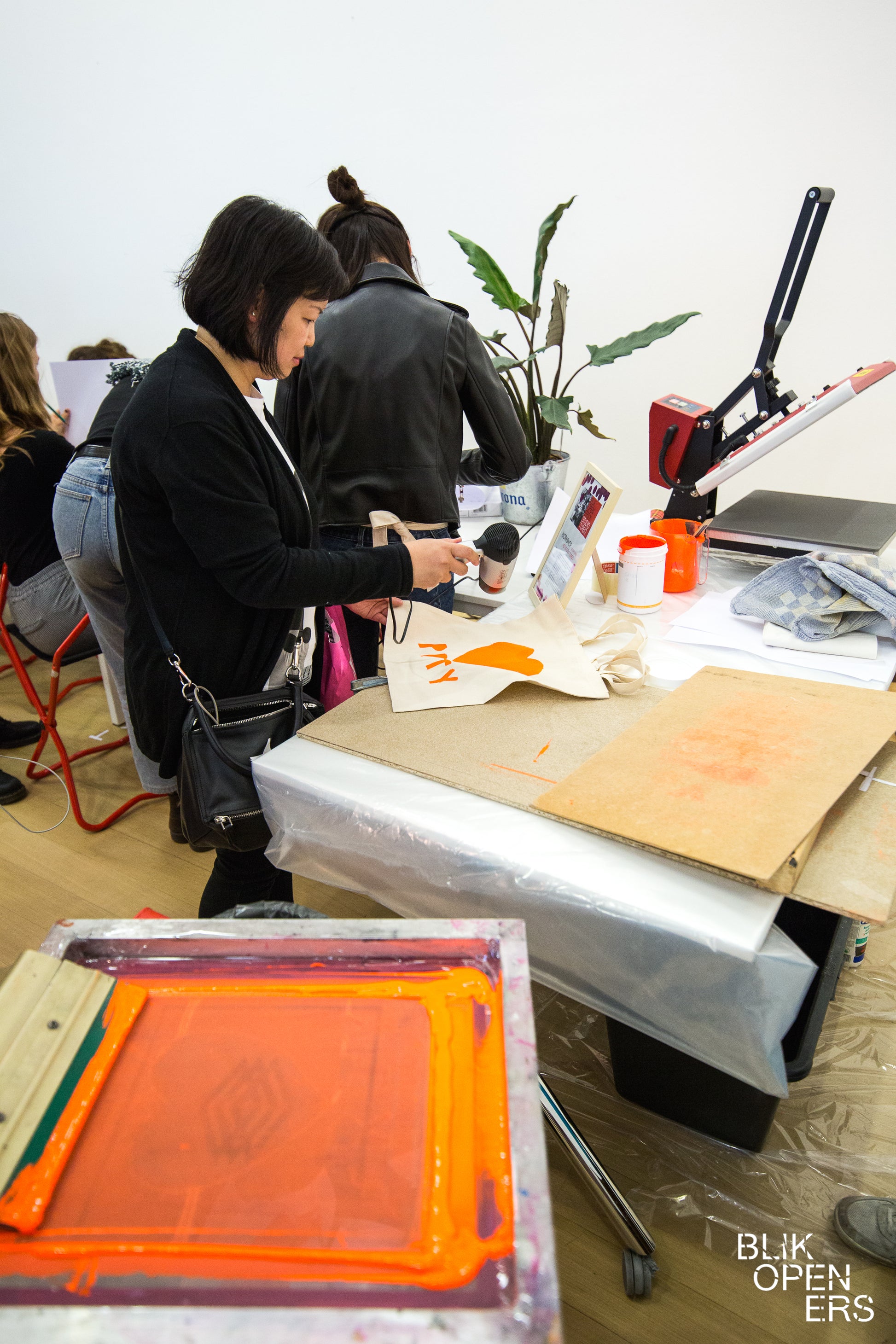 Screen Printing Workshop "Design and Screen print your own Tote bag or T-shirt" with Raoul in Den Bosch, The Netherlands by subcultours