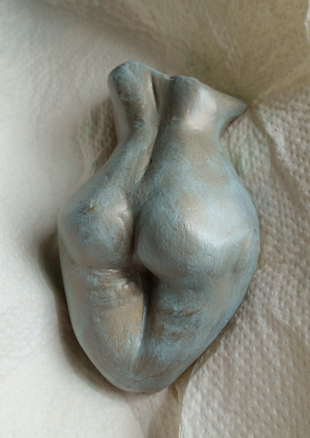 "Butt Sculptures - Painting Plaster Figurines" Workshop with Tobias in Cologne, Germany