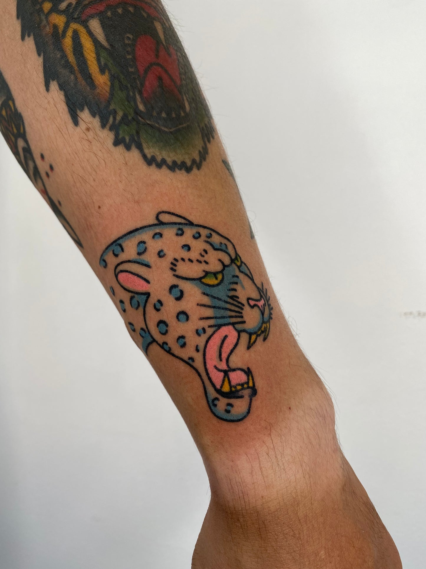 Tattoo Workshop "Learning Handpoke" with Moshi in Barcelona, Spain by subcultours