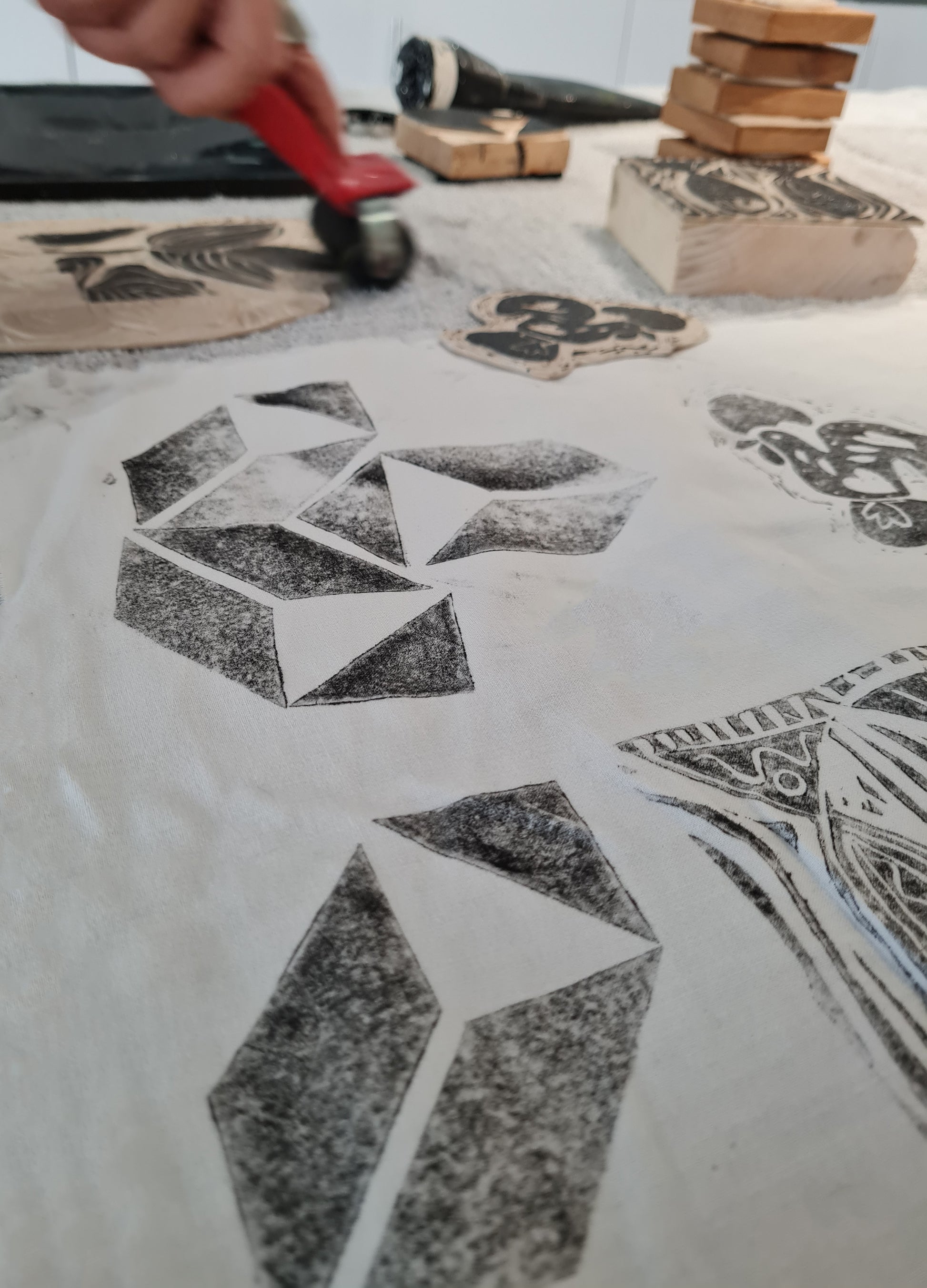 Textile Printing Workshop "Print your own Tote Bag" with Ana and Isabel in Porto, Portugal by subcultours